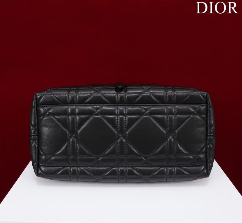 Christian Dior Shopping Bags